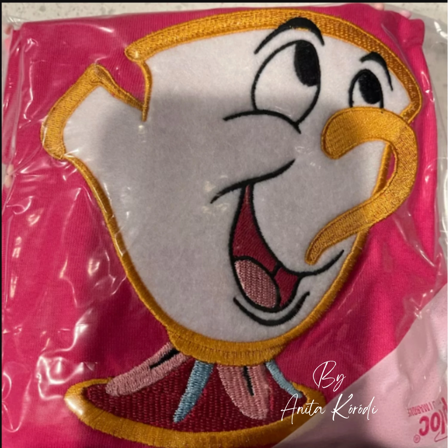 Chip teacup applique machine embroidery design