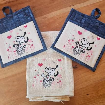 Snoopy embroidery machine design